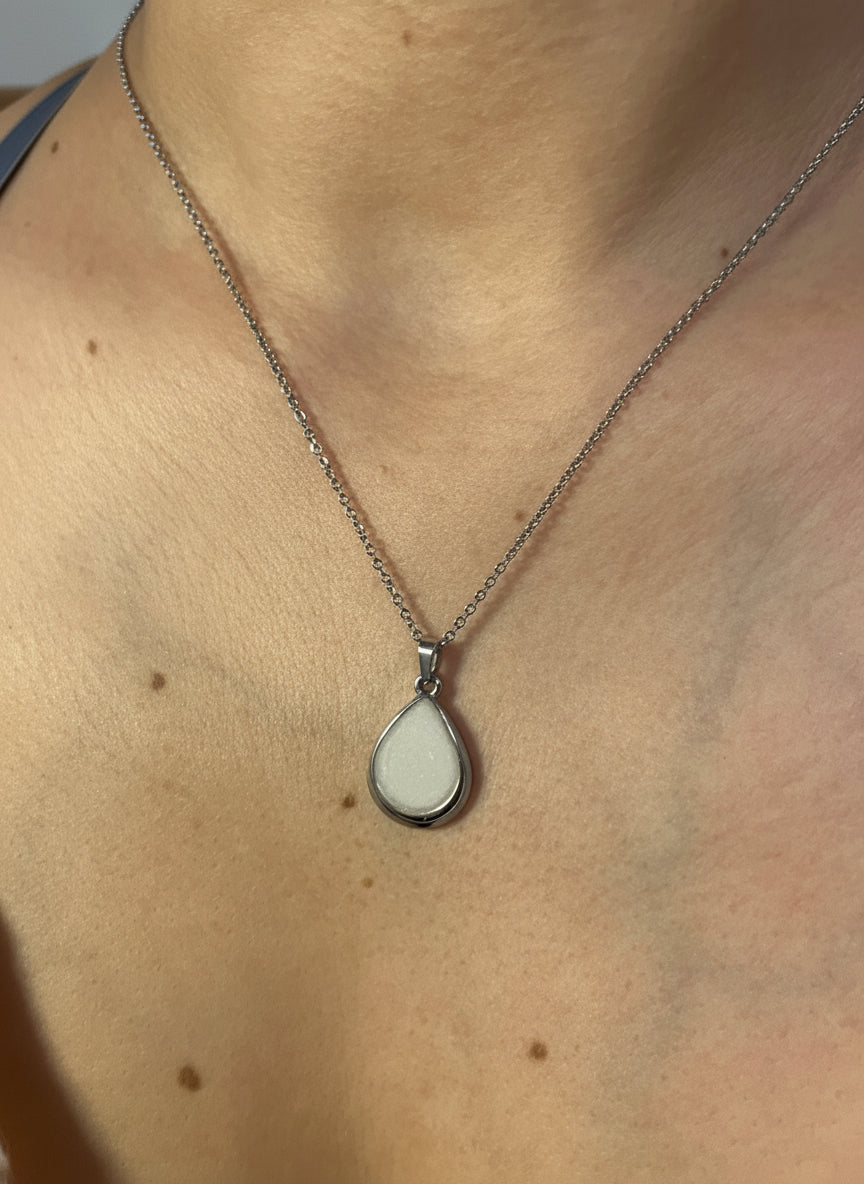 Mother’s Touch – Drop of Milk Silver