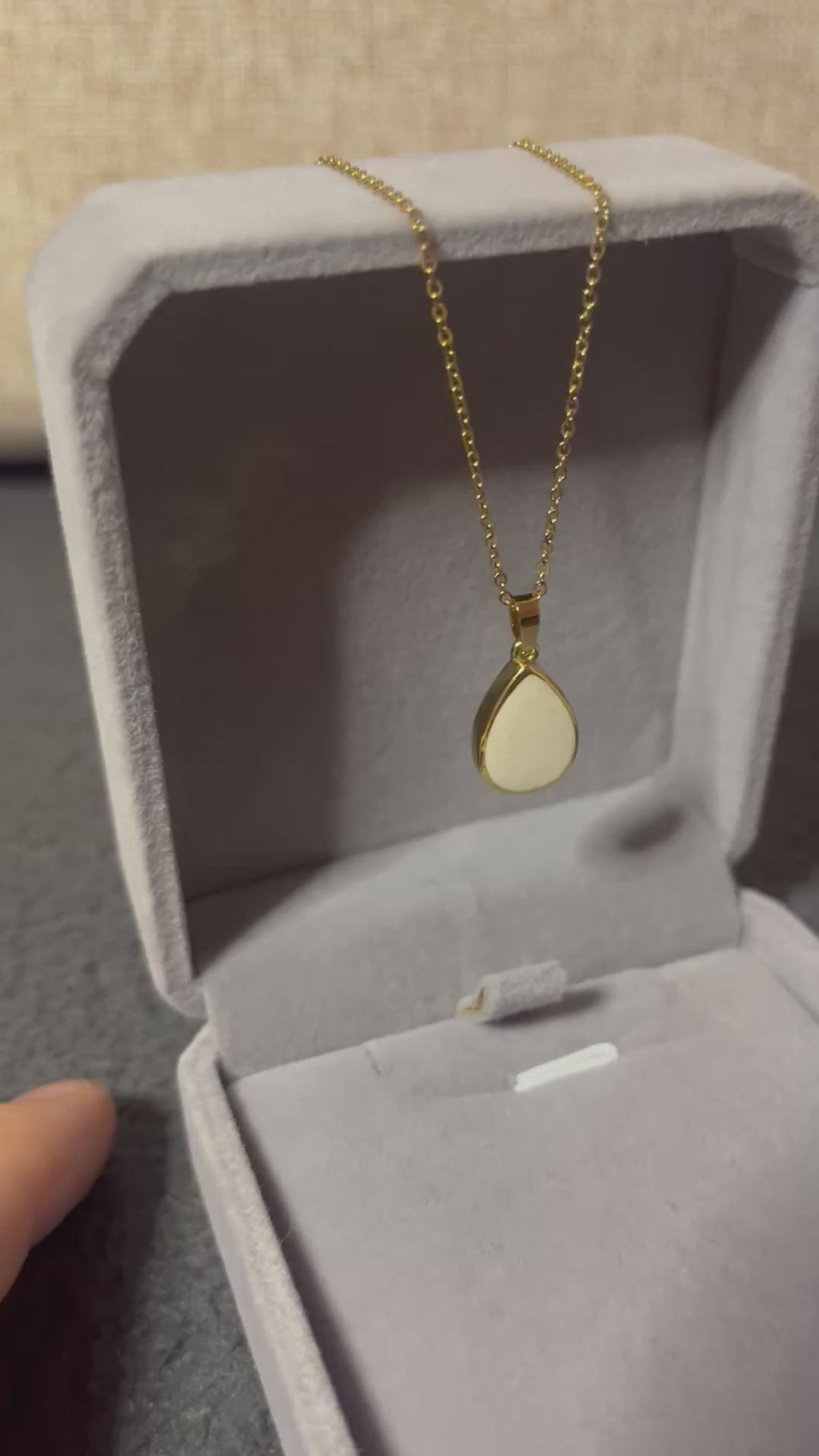 Mother’s Glow  – Drop of Milk Gold