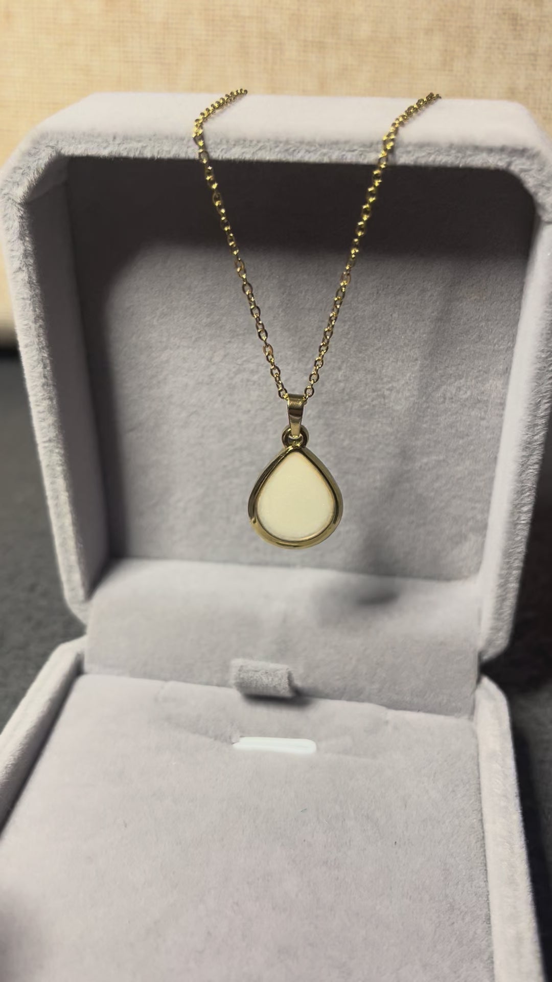 Mother’s Touch – Drop of Milk Gold