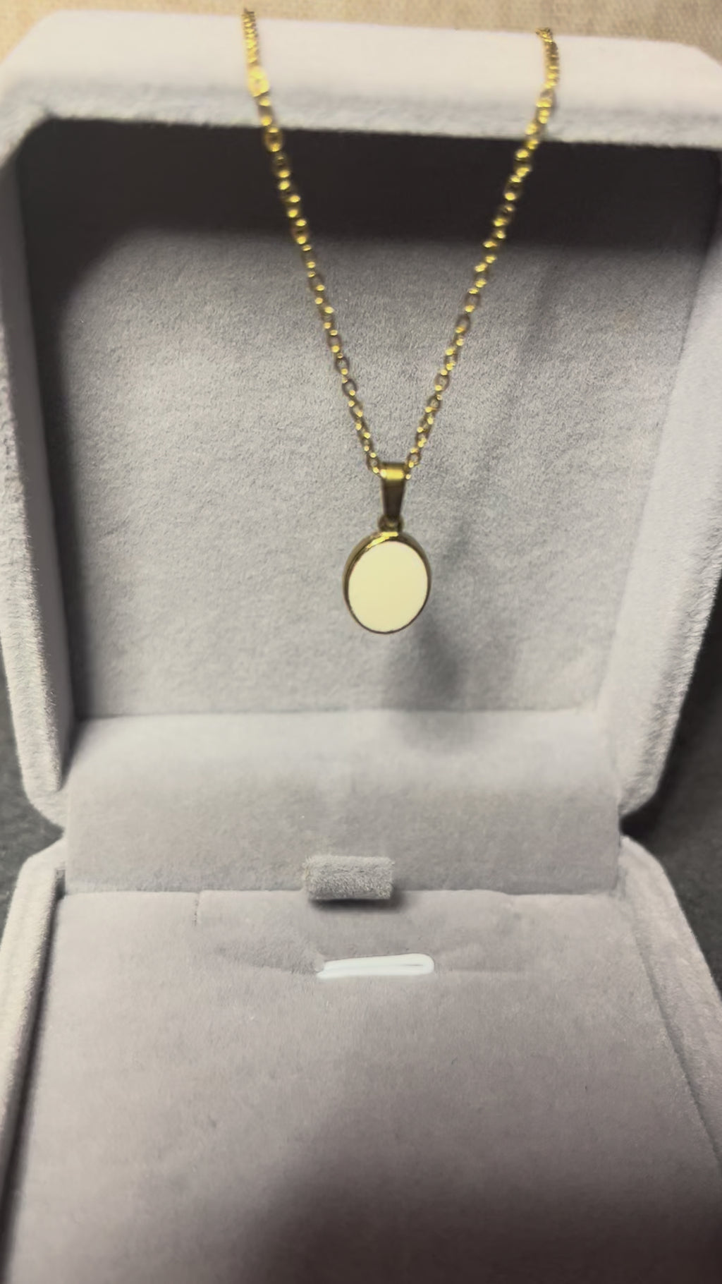 Mother’s Grace – Oval of Milk Gold